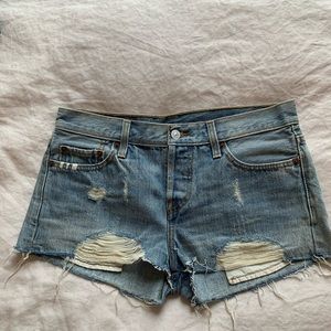 Levi’s vintage 501 cut off denim jean shorts